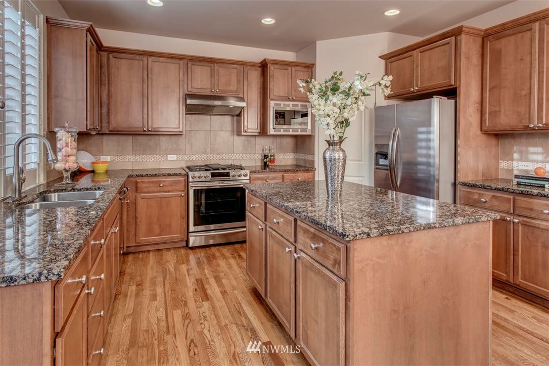 3820 167th Place Southeast Bothell, WA 98012 - Photo 8 of 20 Gallery Image 8