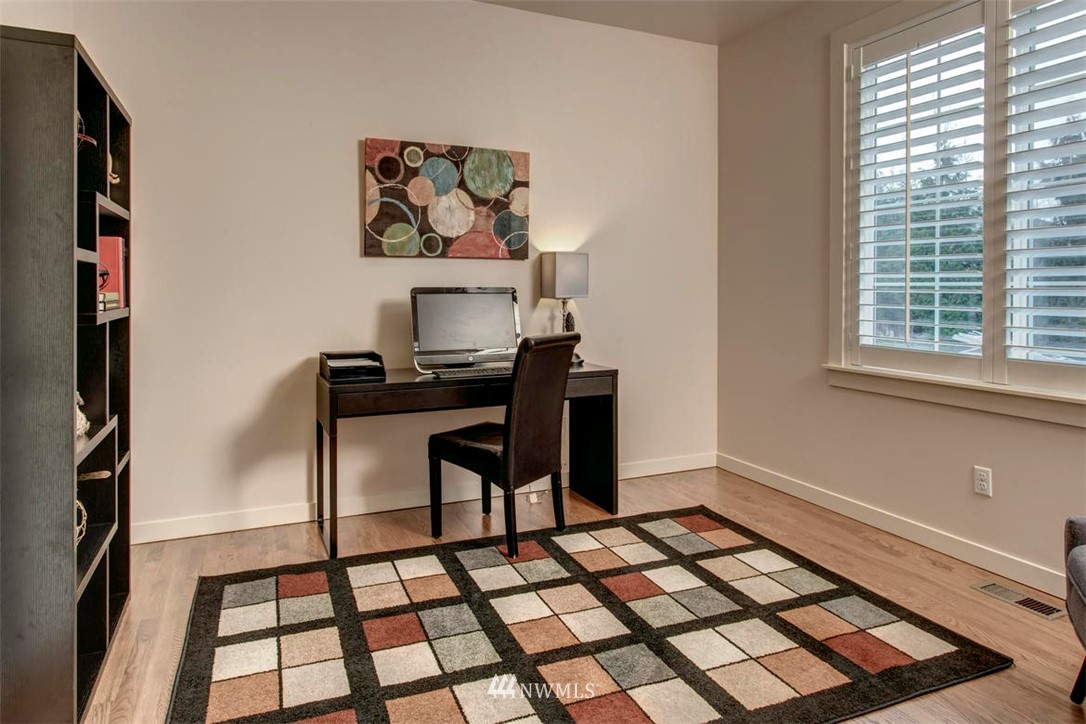 3820 167th Place Southeast Bothell, WA 98012 - Photo 10 of 20 Gallery Image 10