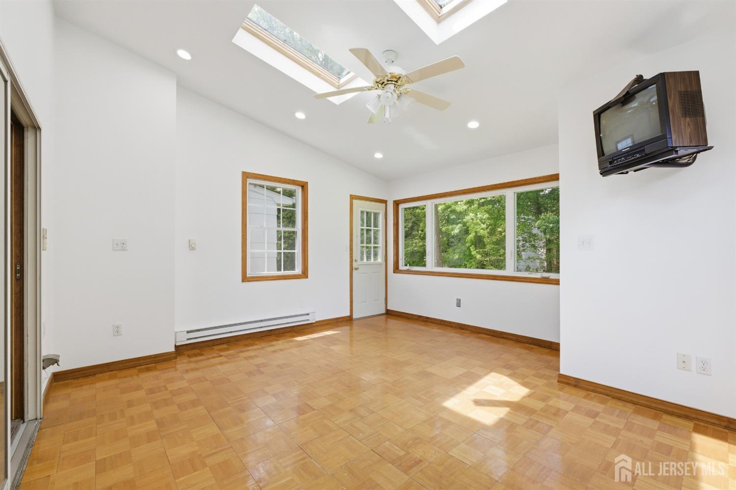 7 Oakland Road Old Bridge, NJ 08857 - Photo 26 of 56