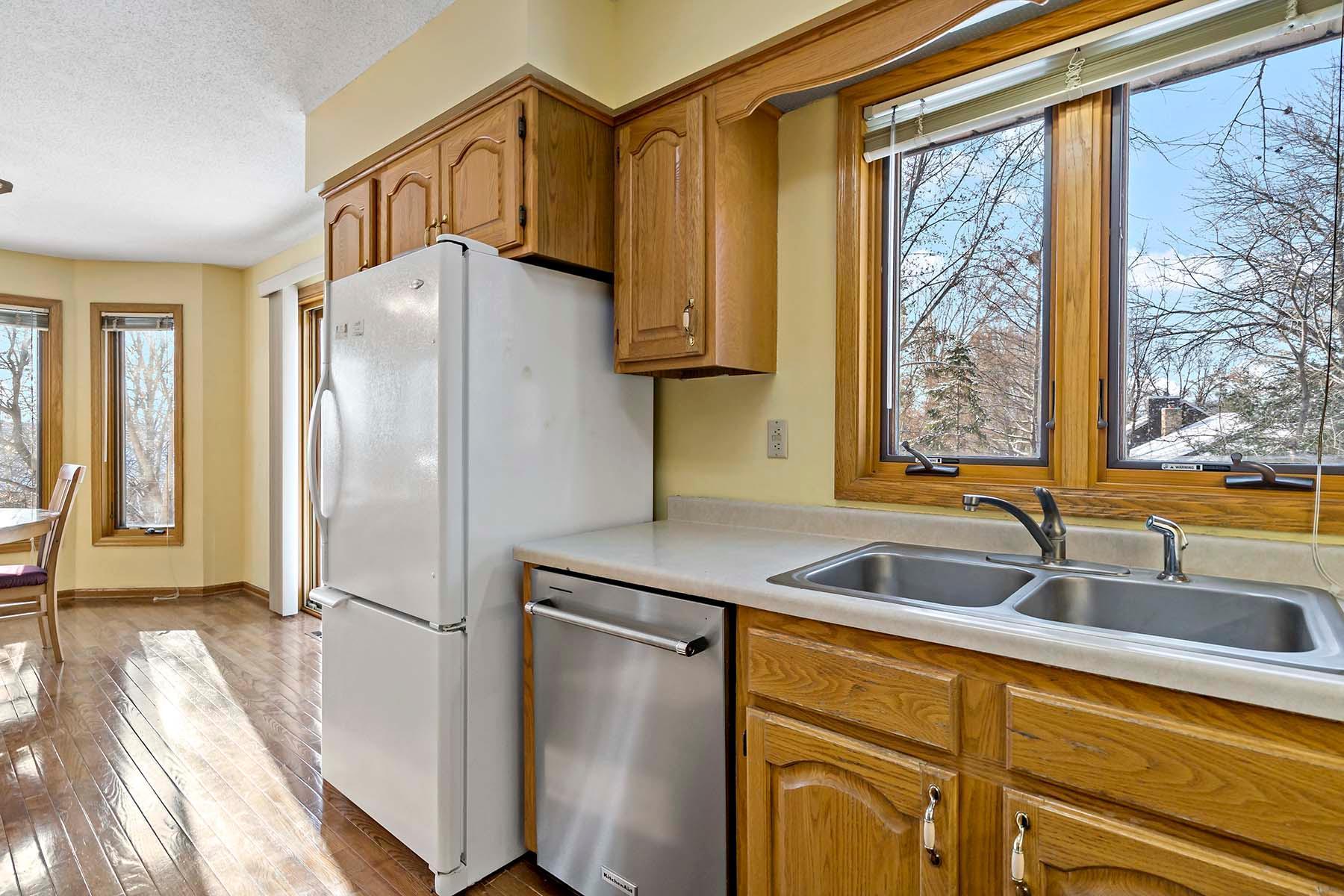 17384 Harding Lane Lakeville, MN 55044 - Photo 18 of 70