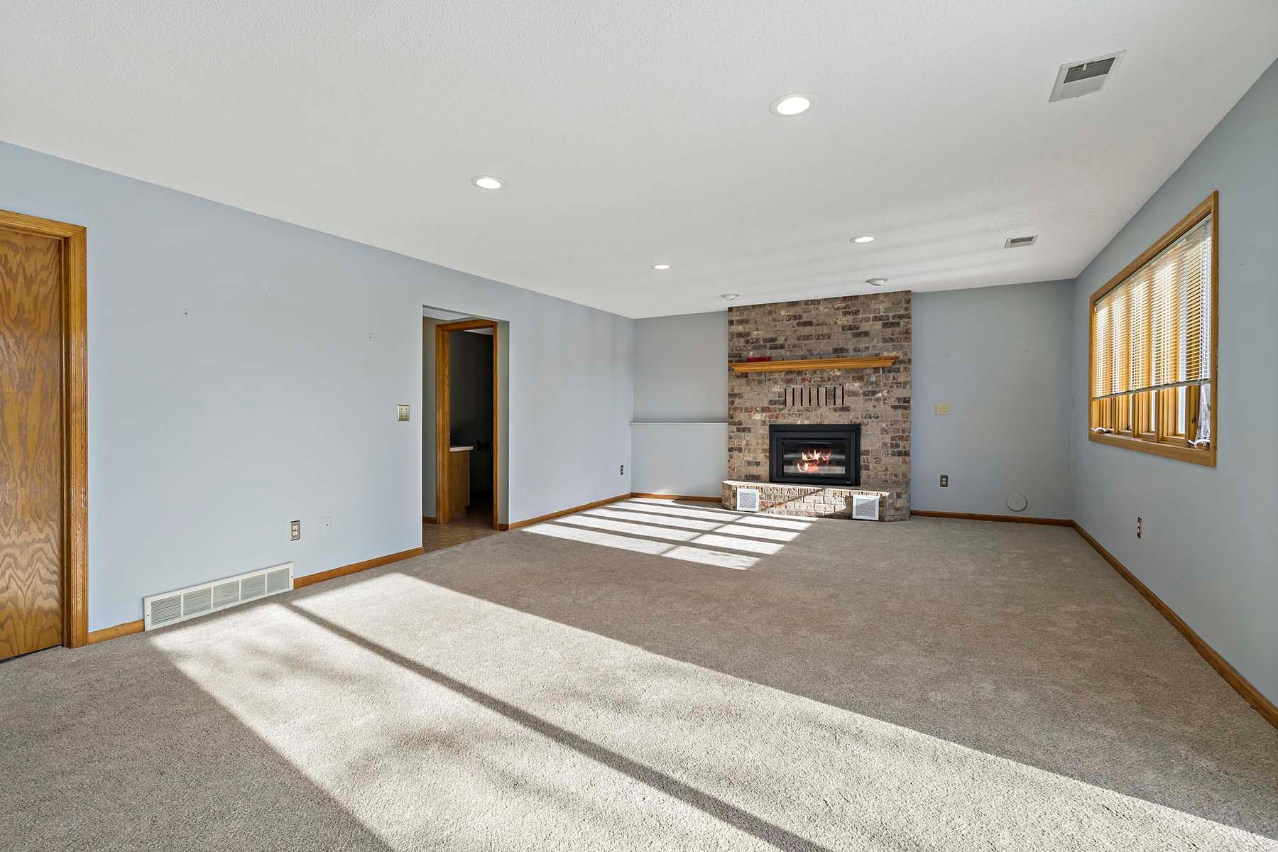 17384 Harding Lane Lakeville, MN 55044 - Photo 29 of 70