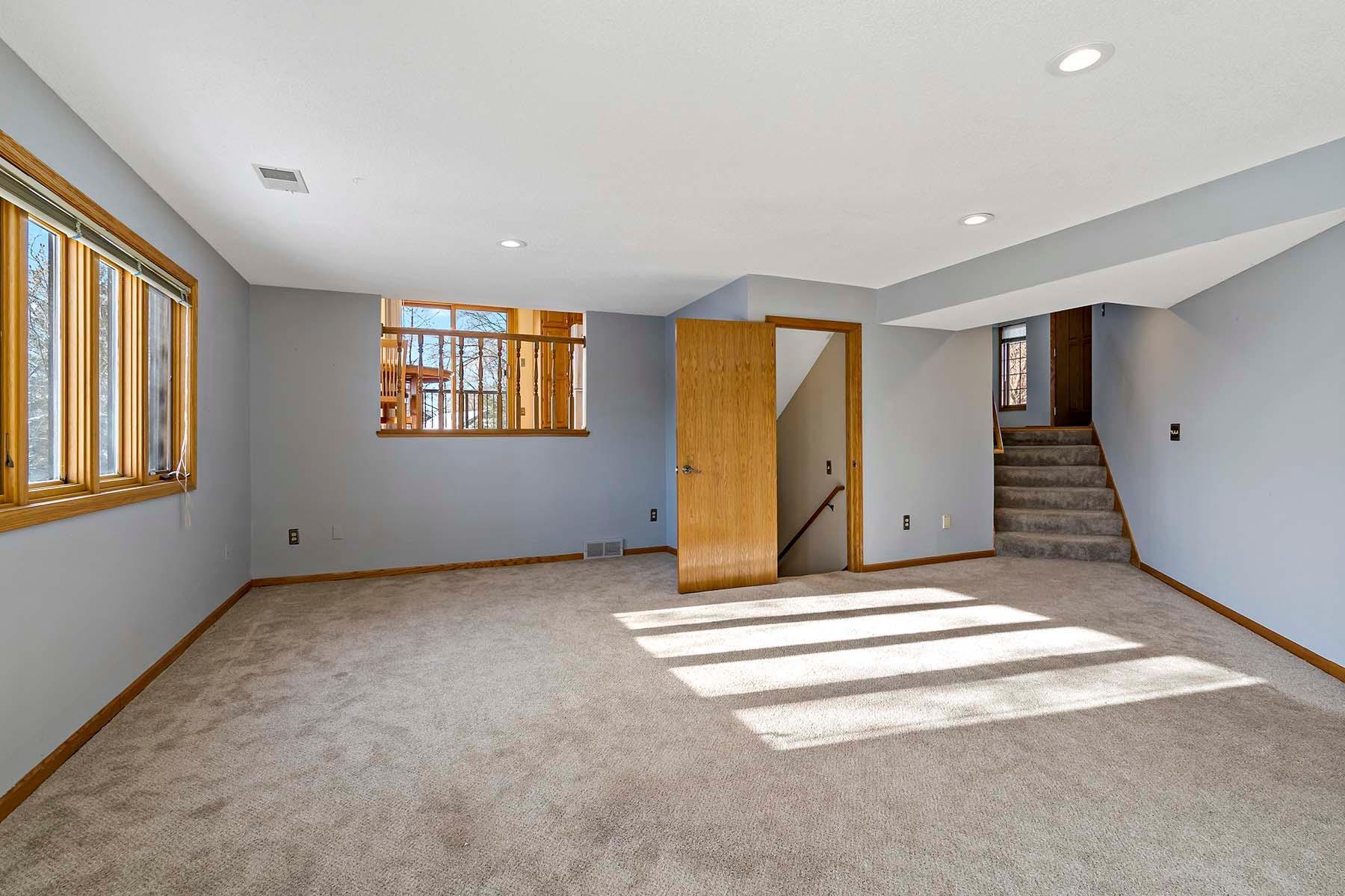 17384 Harding Lane Lakeville, MN 55044 - Photo 33 of 70