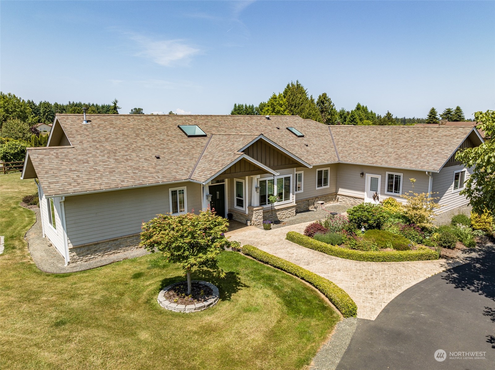 411 Shore Road Port Angeles, WA 98362 - Photo 3 of 40 Gallery Image 3