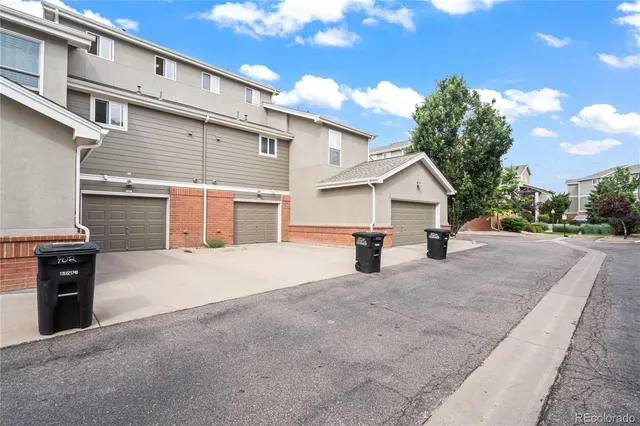 a view of a house with a outdoor space