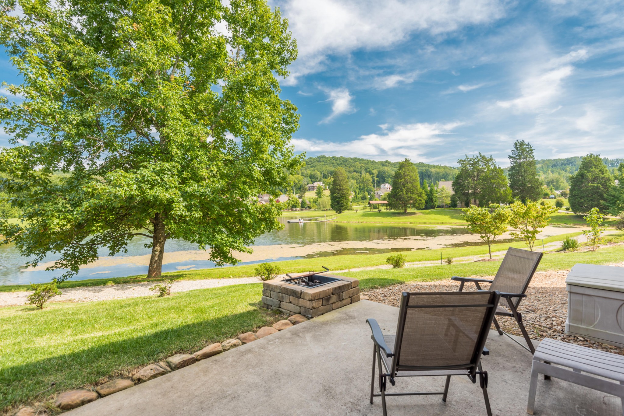 105 Cres View Lane Oak Ridge, TN 37830 - Photo 3 of 40 Gallery Image 3