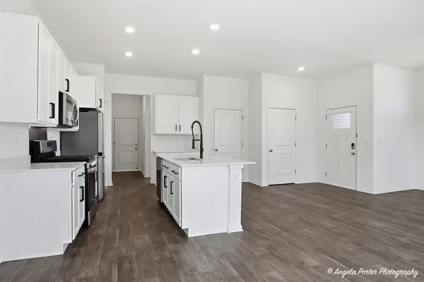 $289,000 | 6311 Maple Glen Drive, Wonder Lake, IL 60097