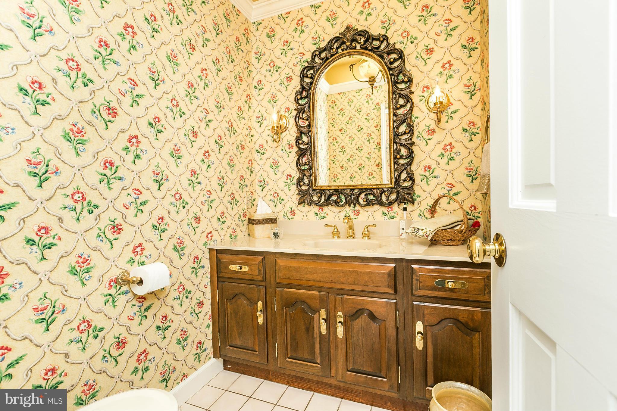 10713 Pot Spring Road Hunt Valley, MD 21030 - Photo 17 of 30 Half Bath in the Back hall