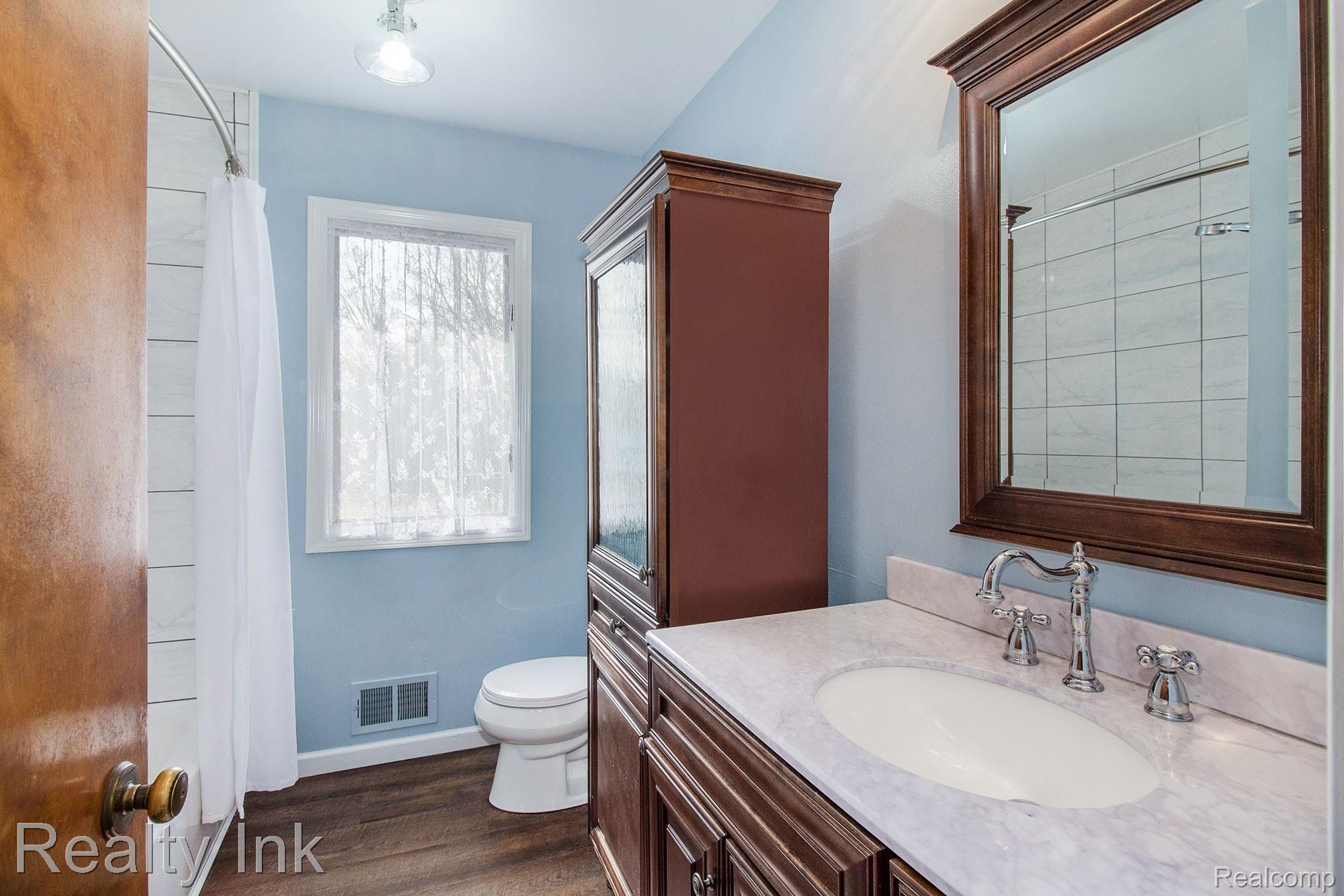 20017 Wasson Road Gregory, MI 48137 - Photo 7 of 26 Full bath #2