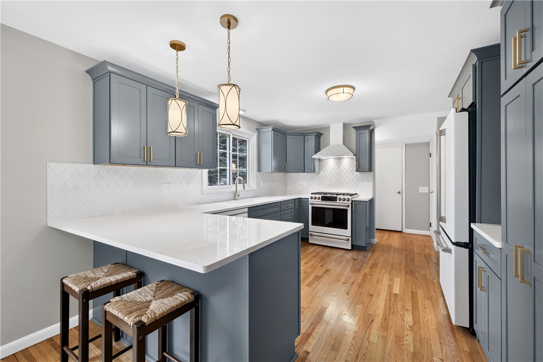 218 Rock Beach Road Irondequoit, NY 14617 - Photo 17 of 38 Gallery Image 17