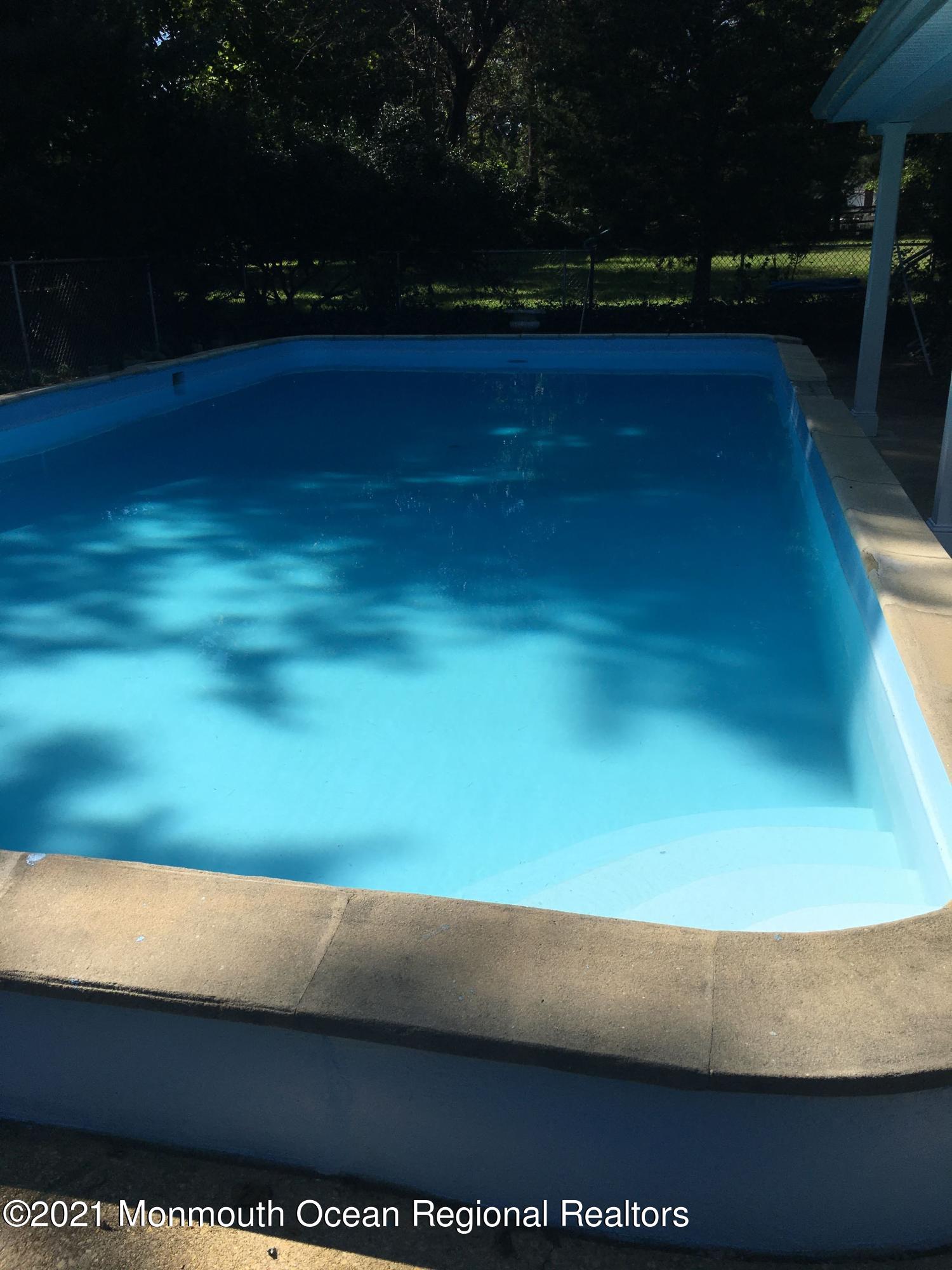 30 Bruce Road Red Bank, NJ 07701 - Photo 5 of 9 Last Summer