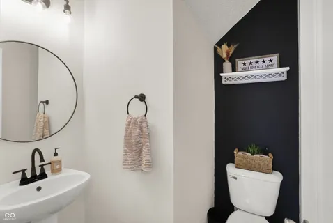 $300,000 | 6854 West Philadelphia Drive, McCordsville, IN 46055