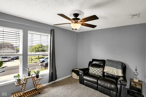 $300,000 | 6854 West Philadelphia Drive, McCordsville, IN 46055