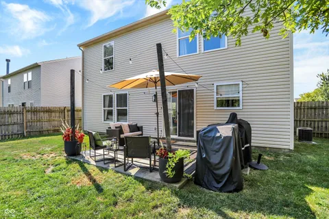 $300,000 | 6854 West Philadelphia Drive, McCordsville, IN 46055