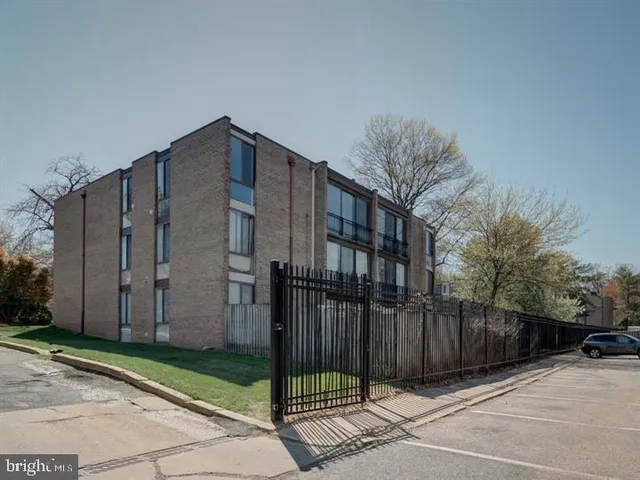 $229,786 | 8675 Greenbelt Road, Unit 202, Greenbelt, MD 20770