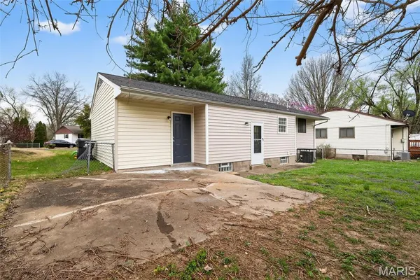 $139,900 | 880 Tyson Drive, Florissant, MO 63031