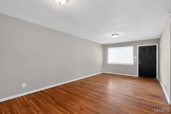 $139,900 | 880 Tyson Drive, Florissant, MO 63031