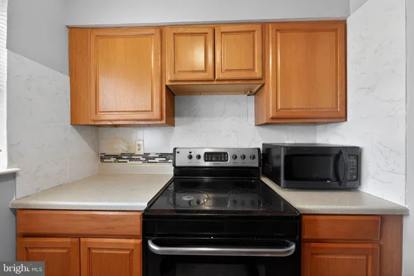 $337,000 | 8606 Brae Brooke Drive, Lanham, MD 20706