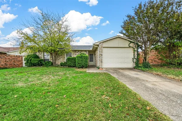 $269,990 | 718 Roaming Rd Drive, Allen, TX 75002