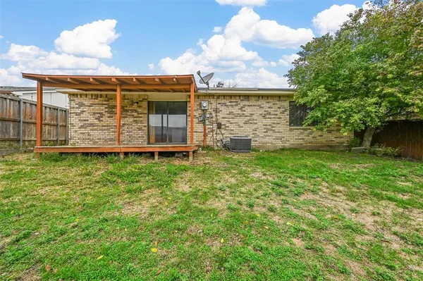 $269,990 | 718 Roaming Rd Drive, Allen, TX 75002