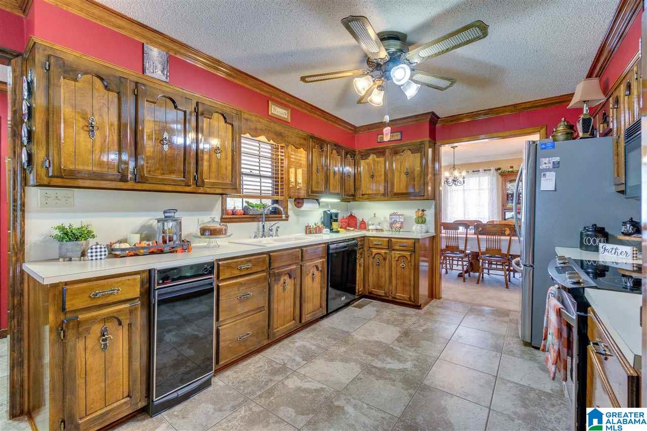 697 County Road 428 Clanton, AL 35045 - Photo 16 of 50