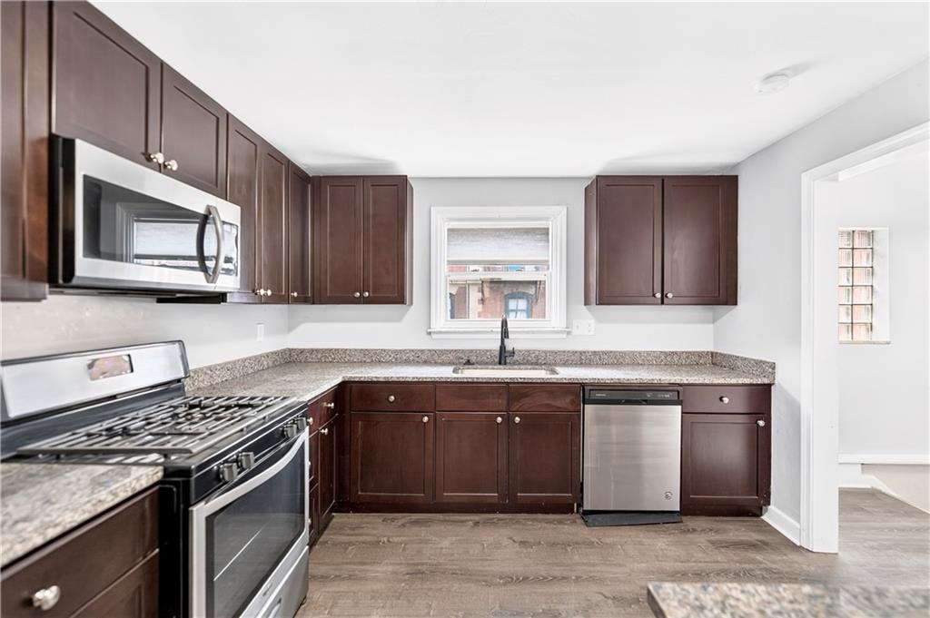 73 South 14th Street Pittsburgh, PA 15203 - Photo 12 of 49