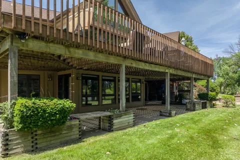 $1,250,000 | 2005 Selkirk Court, Inverness, IL 60010