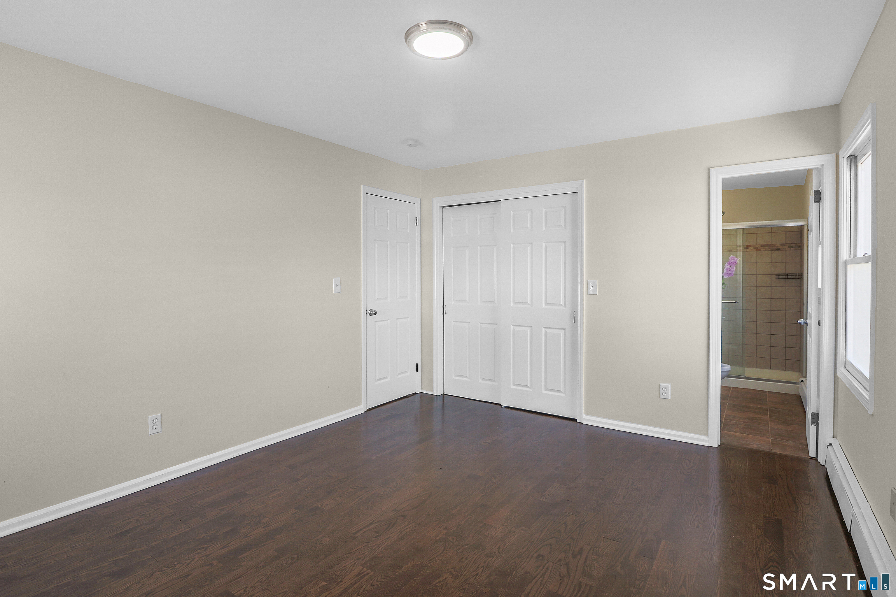 33 Trelane Drive Bridgeport, CT 06606 - Photo 12 of 23