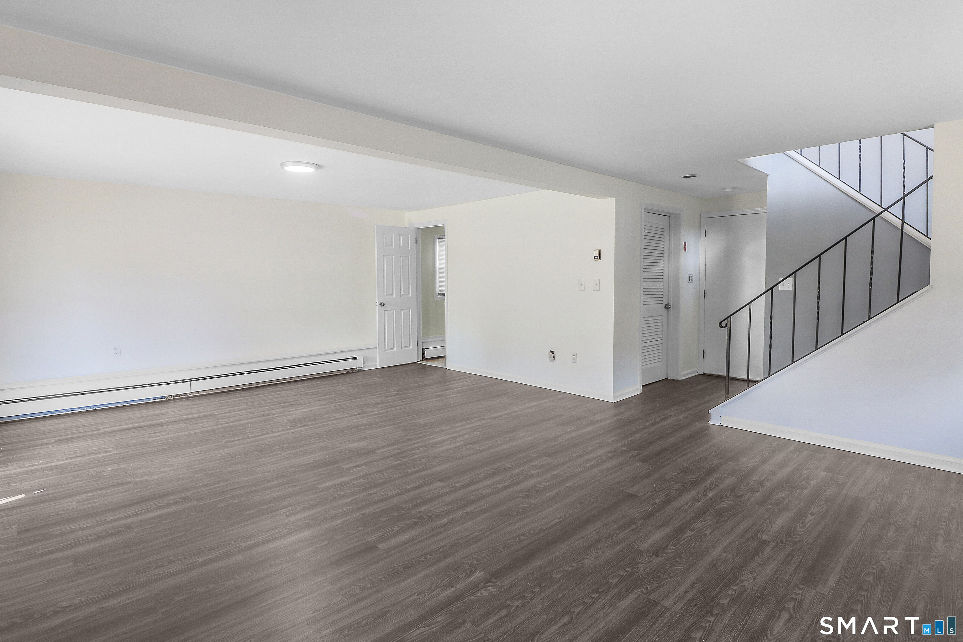 33 Trelane Drive Bridgeport, CT 06606 - Photo 13 of 23