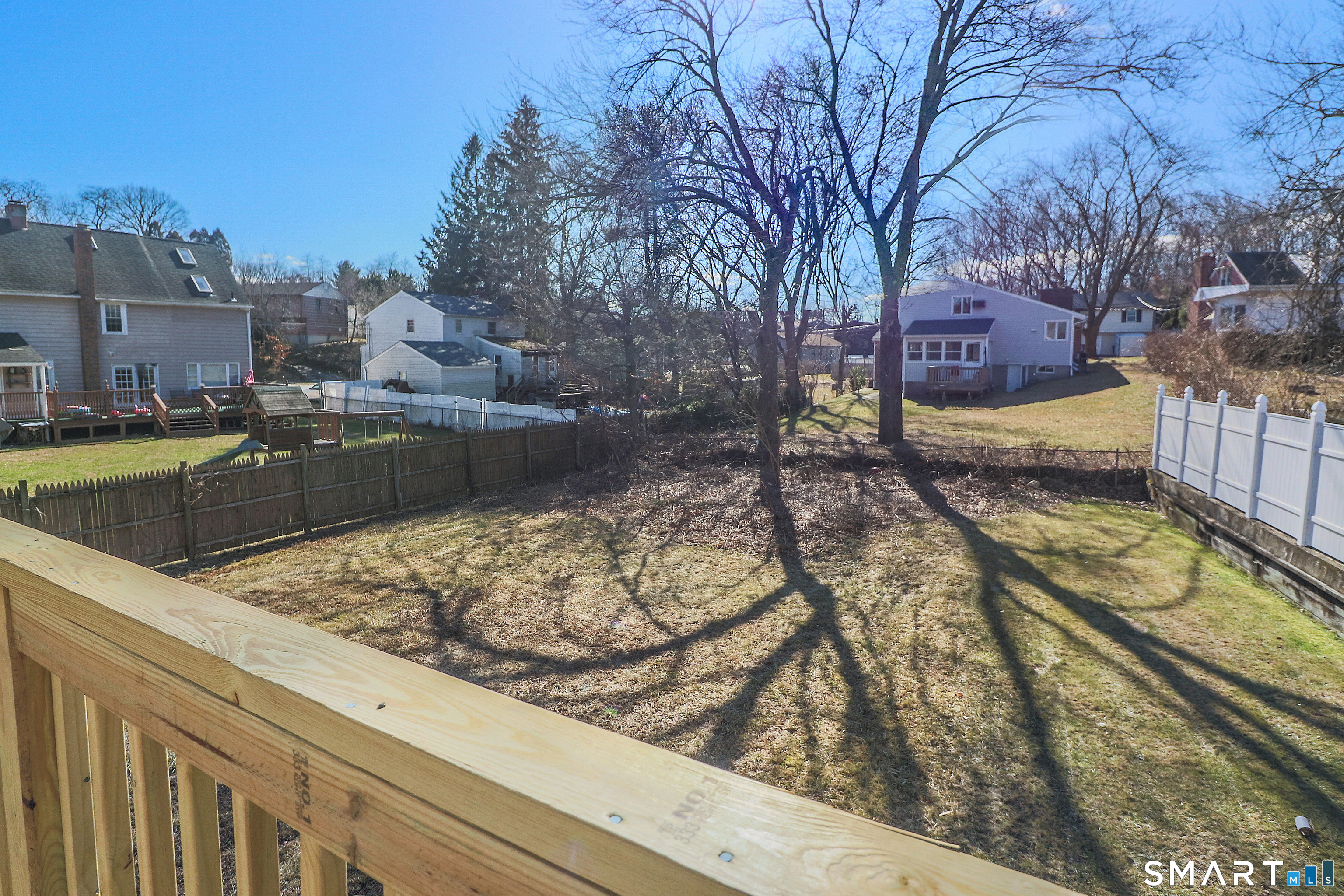 33 Trelane Drive Bridgeport, CT 06606 - Photo 17 of 23