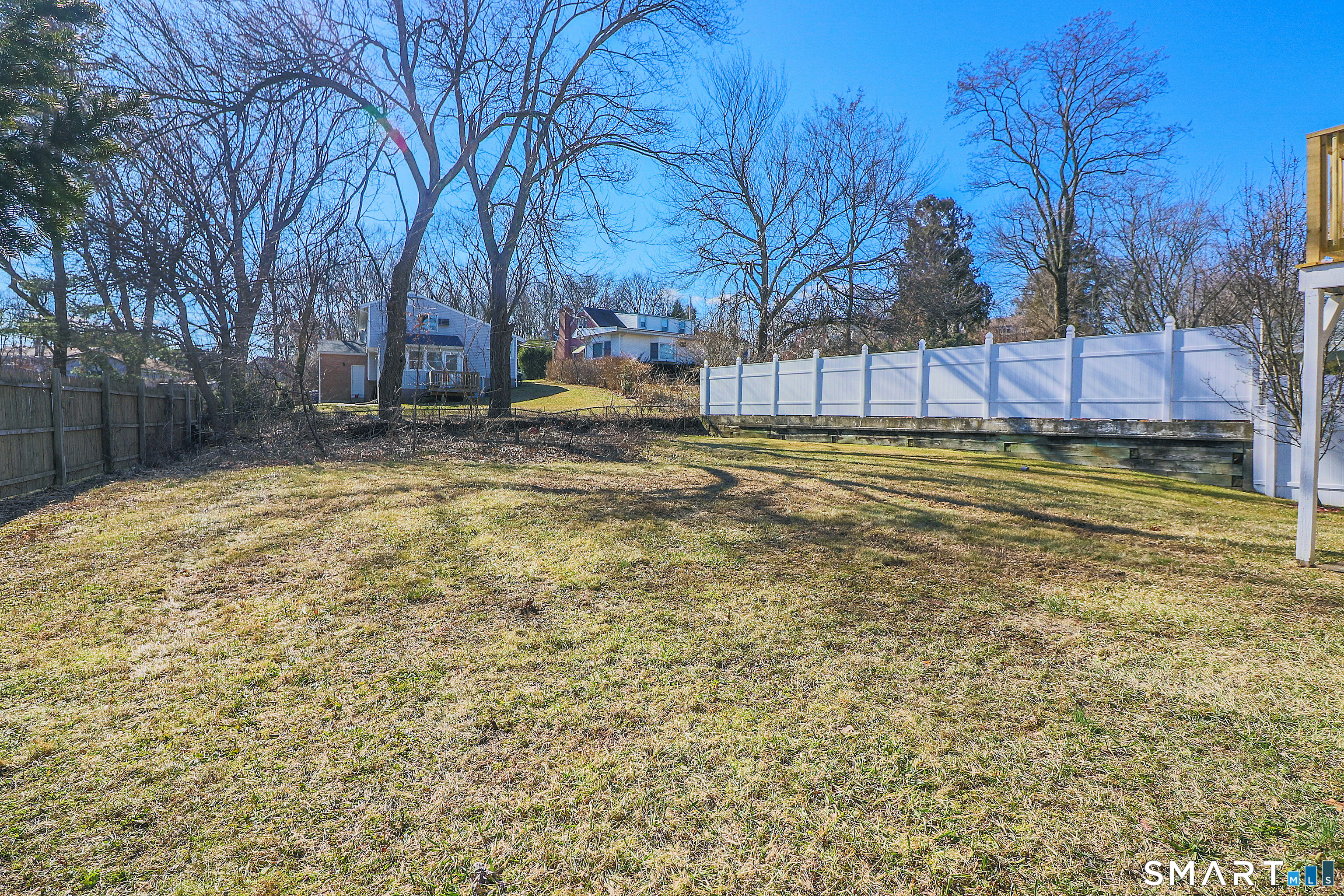 33 Trelane Drive Bridgeport, CT 06606 - Photo 18 of 23