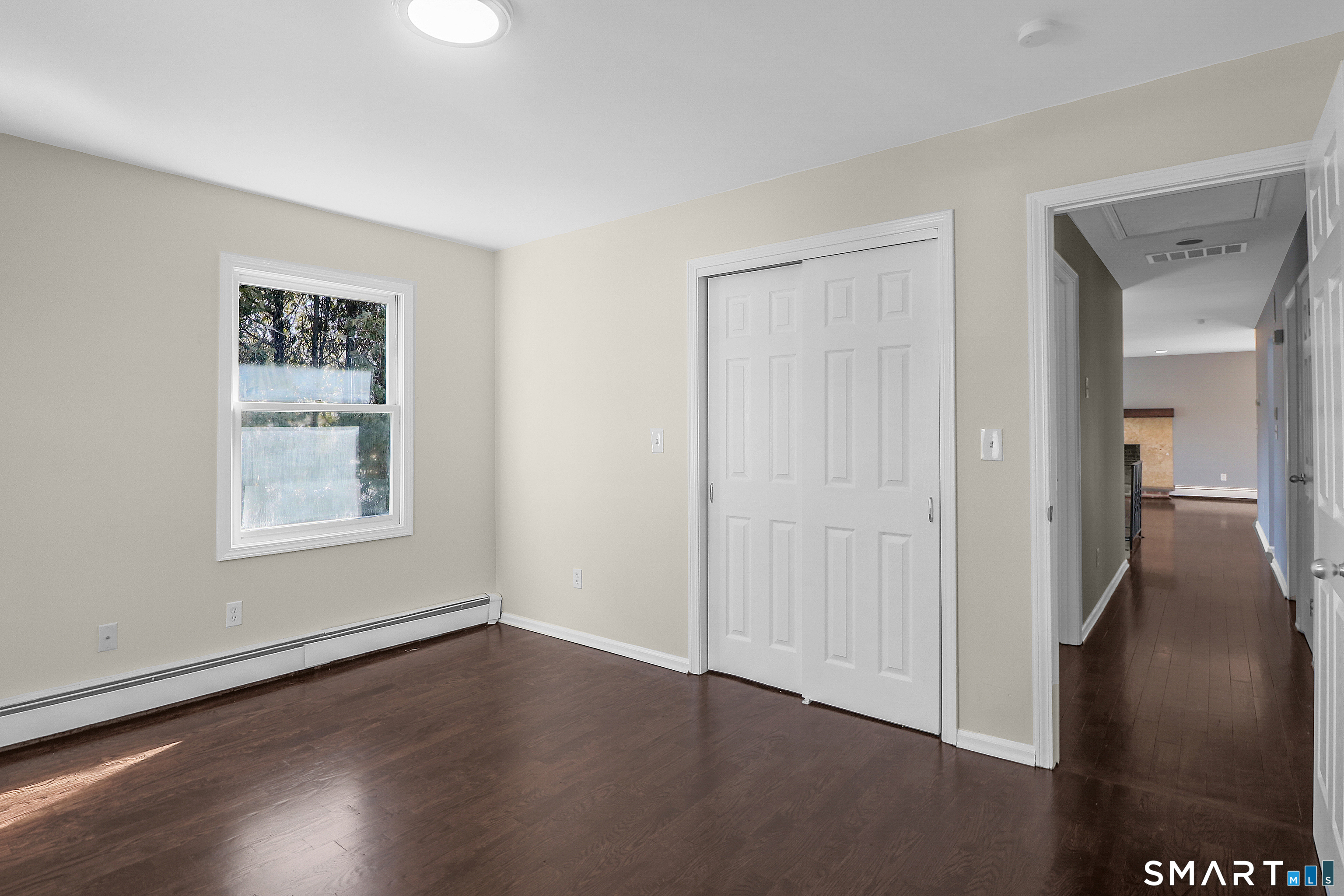 33 Trelane Drive Bridgeport, CT 06606 - Photo 10 of 23