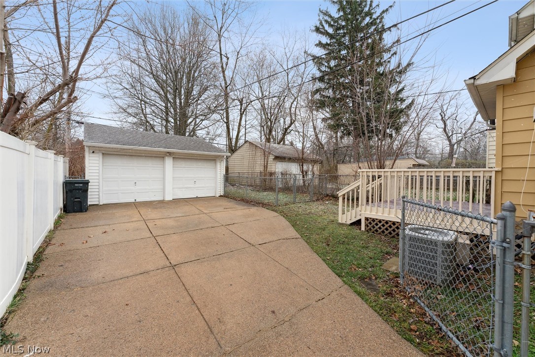 967 Selwyn Road Cleveland, OH 44112 - Photo 35 of 40