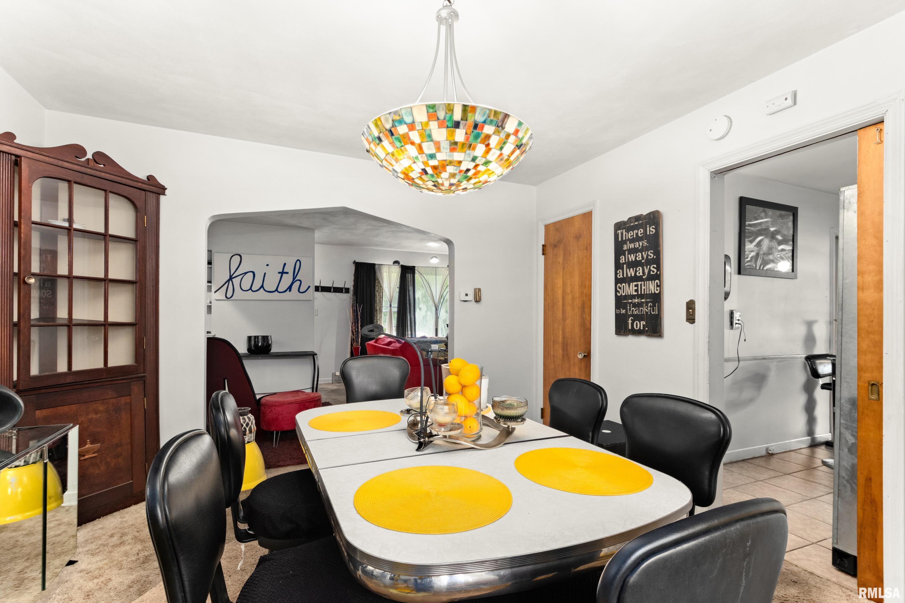 2907 North Sheridan Road Peoria, IL 61604 - Photo 9 of 29