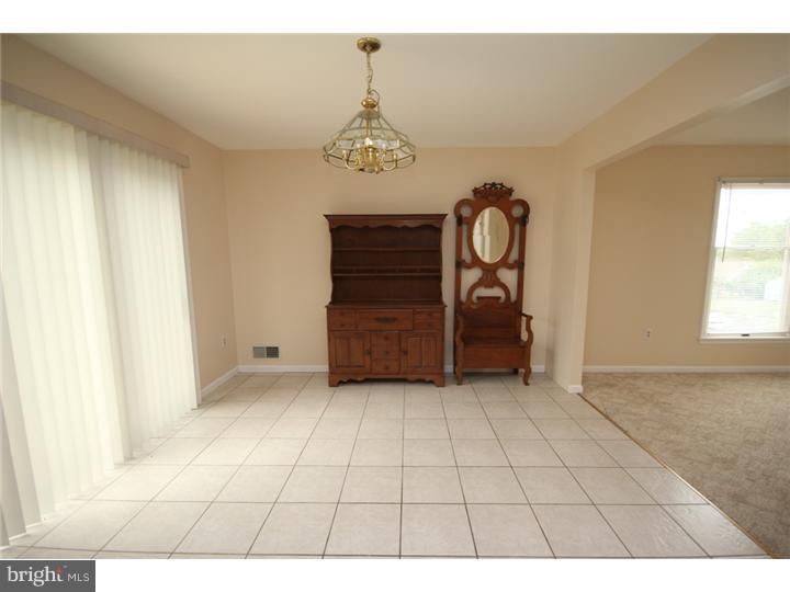 40 Alfred Avenue Hamilton, NJ 08610 - Photo 3 of 9