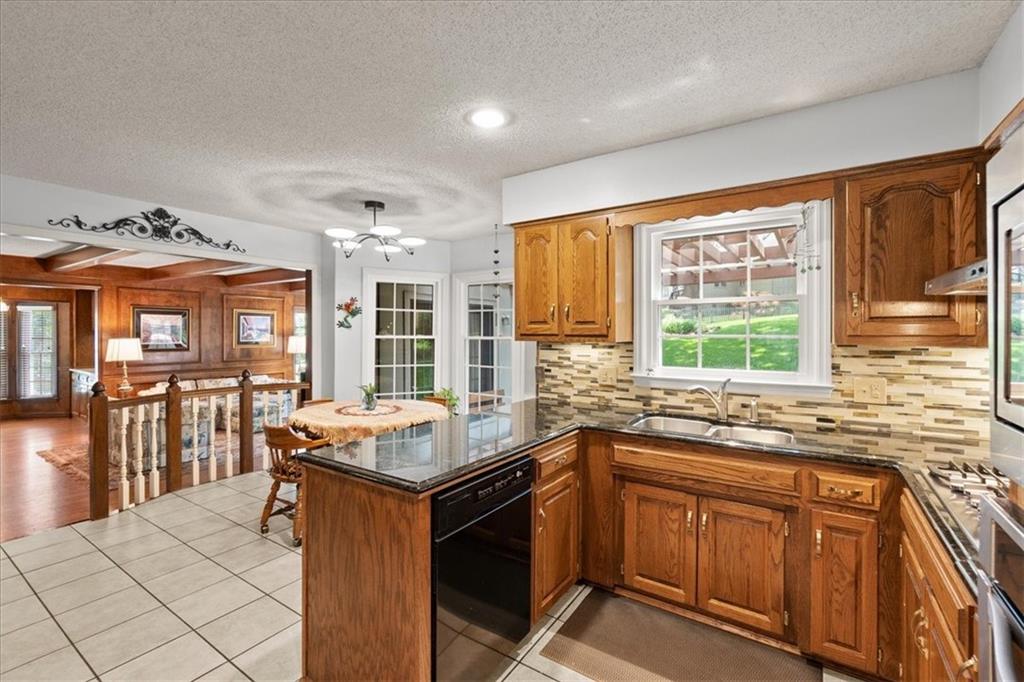 8315 Richards Road Lenexa, KS 66215 - Photo 11 of 35