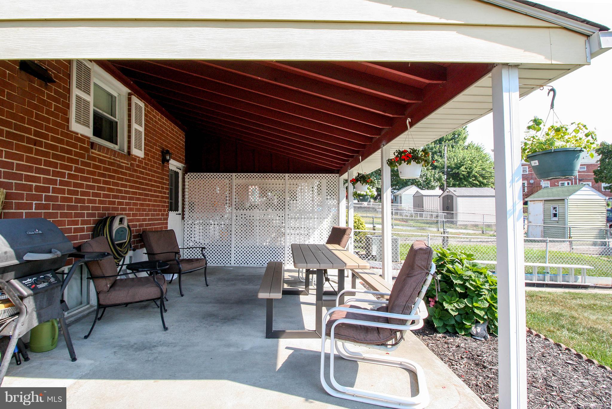 5659 Braxfield Road Baltimore, MD 21227 - Photo 3 of 30 Exterior (Rear)