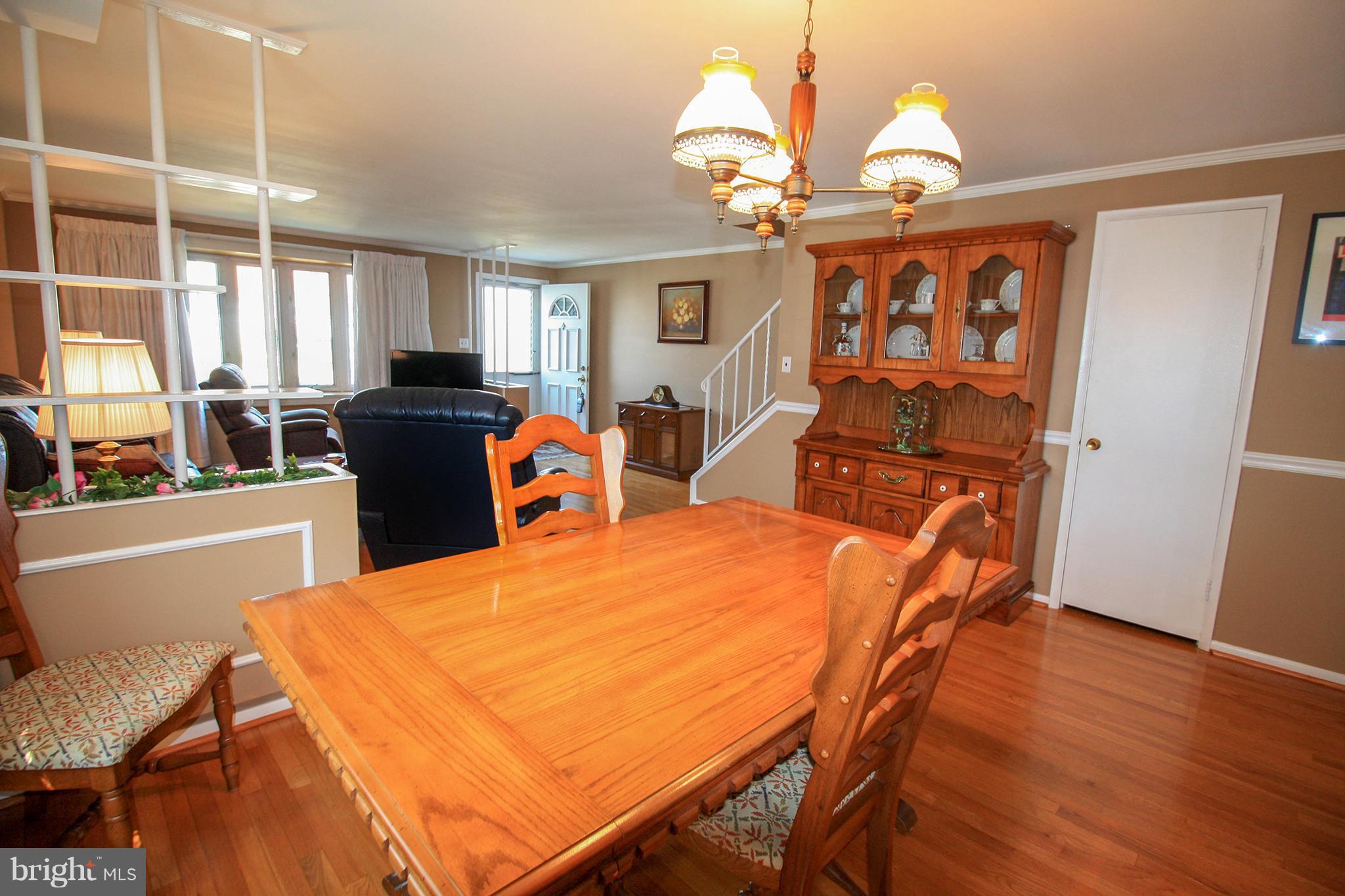5659 Braxfield Road Baltimore, MD 21227 - Photo 9 of 30 Dining Room