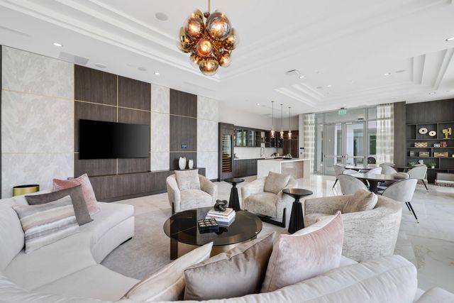 $3,500,000 | 475 East Royal Palm Road, Unit 506, Boca Raton, FL 33432