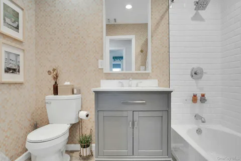 $969,000 | 34 Corsa Street, Dix Hills, NY 11746