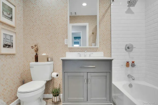 $969,000 | 34 Corsa Street, Dix Hills, NY 11746