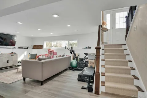 $969,000 | 34 Corsa Street, Dix Hills, NY 11746