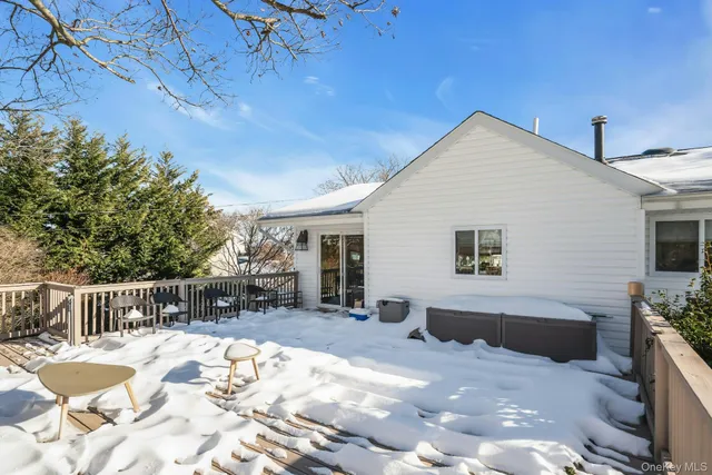 $969,000 | 34 Corsa Street, Dix Hills, NY 11746