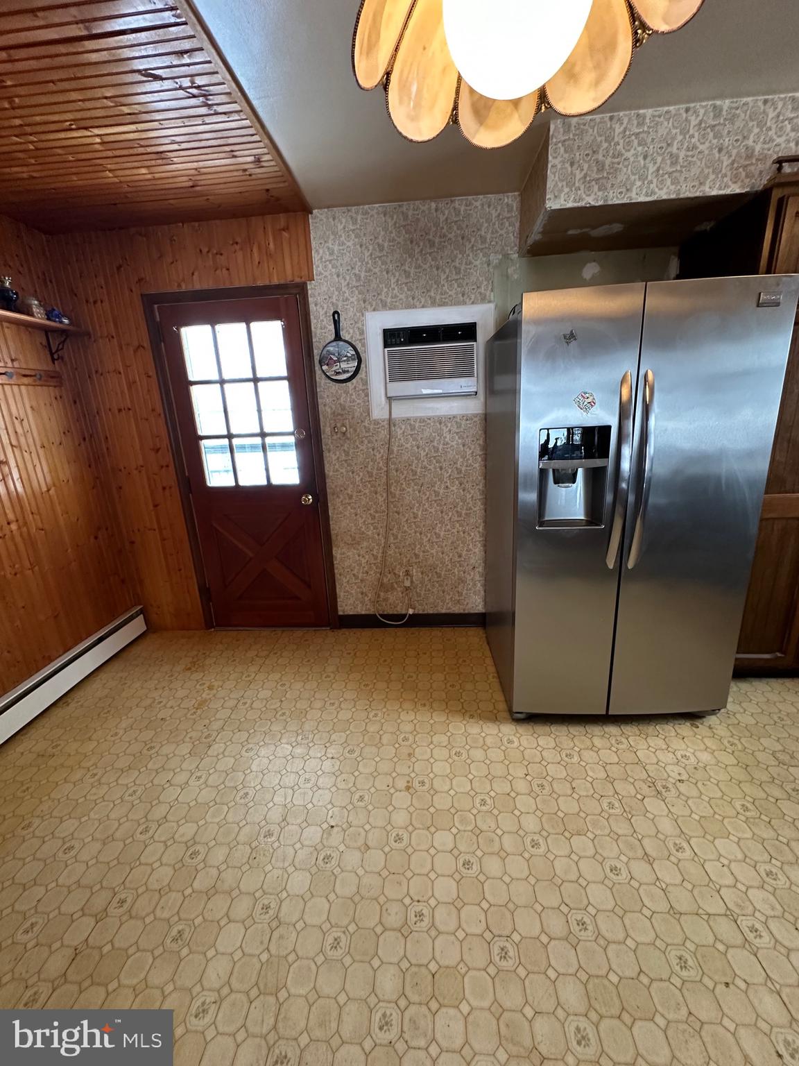 412 Grandview Avenue Perkasie, PA 18944 - Photo 6 of 11 a view of a livingroom with wooden floor