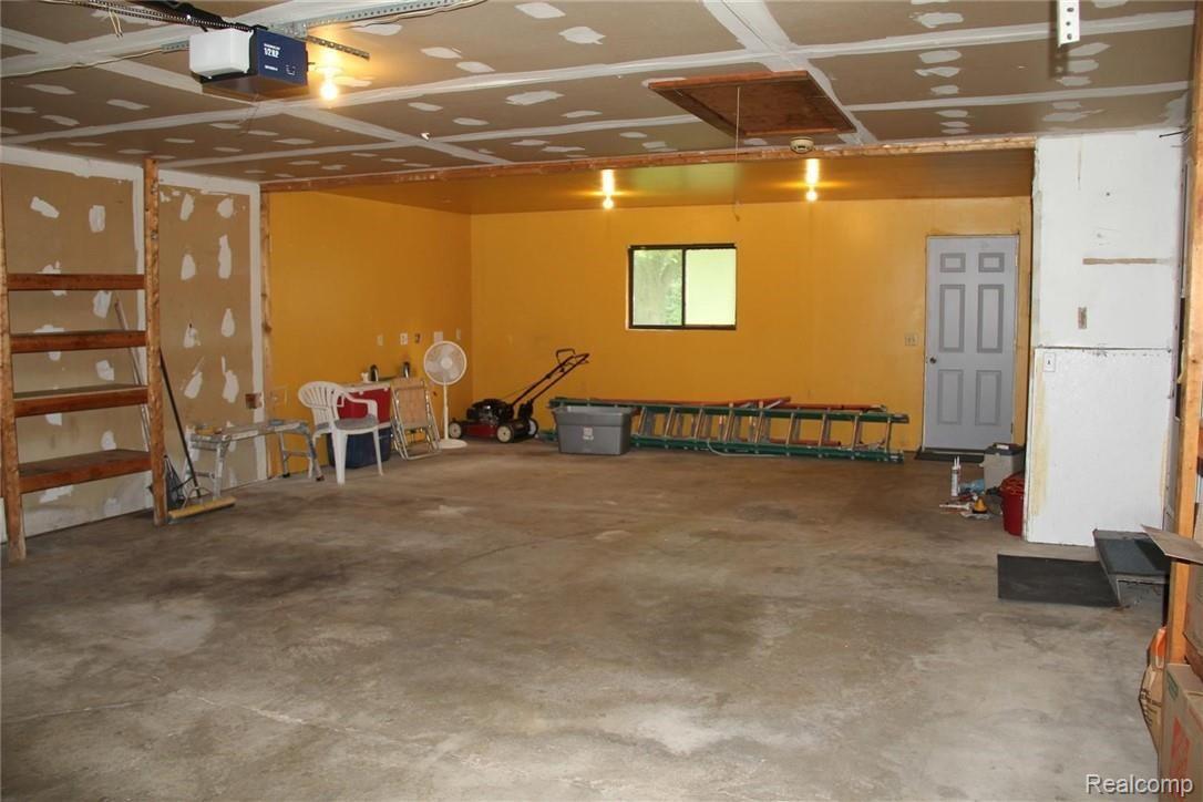 6287 Wreckenridge Road Flint, MI 48532 - Photo 28 of 34 40 (Large).JPG