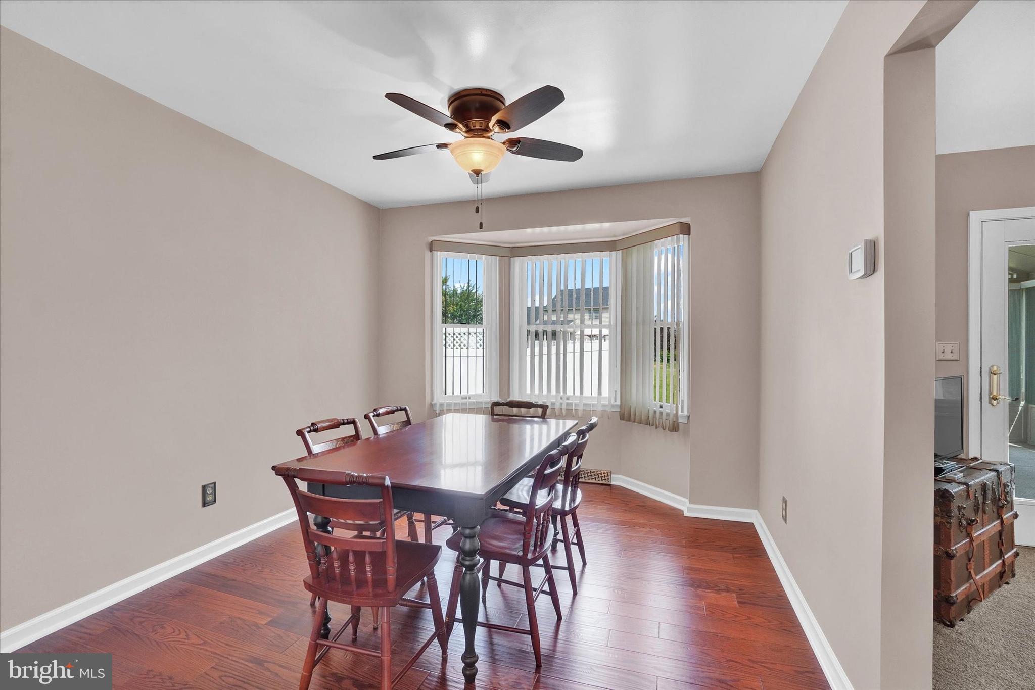 617 Green Valley Road York, PA 17403 - Photo 9 of 28 Gallery Image 9