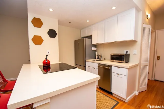 $2,895 | 201 Harrison Street, Unit 829, San Francisco, CA 94105