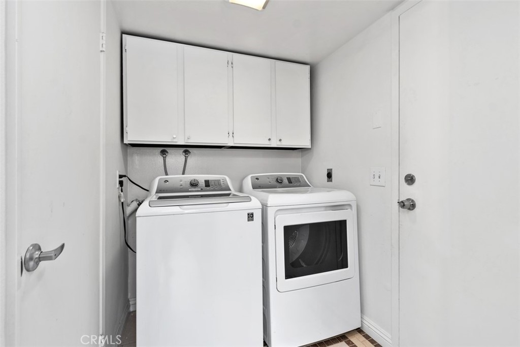 12700 Fallbrook Way Stanton, CA 92841 - Photo 20 of 31 a utility room with dryer and washer