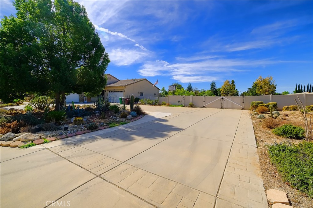 1791 Hannon Road Cherry Valley, CA 92223 - Photo 41 of 41 a view of a backyard