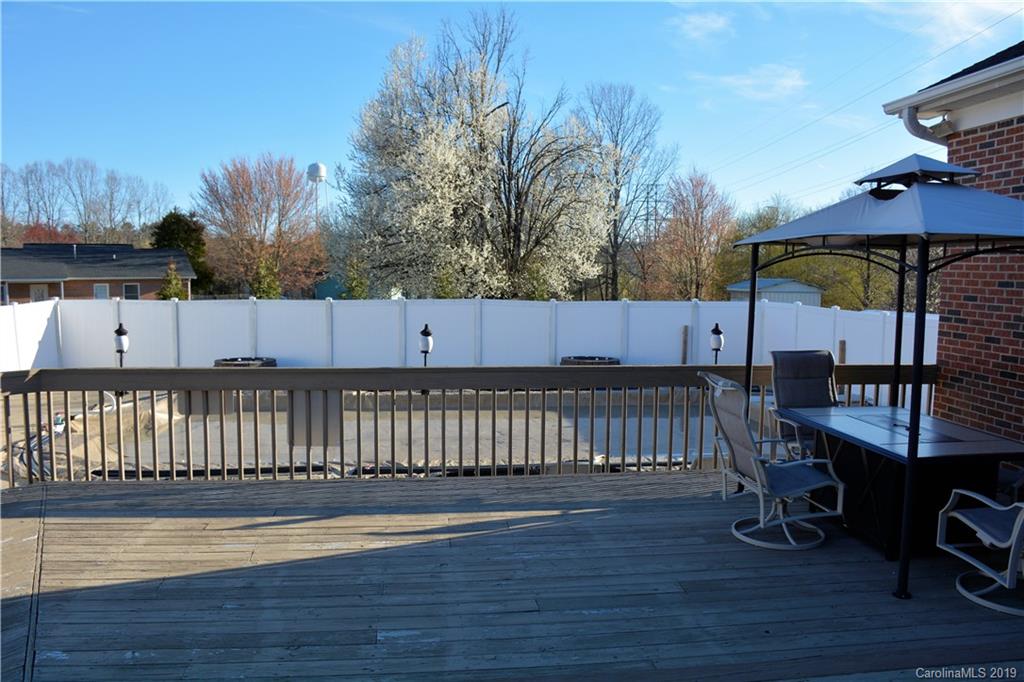 9514 Wilson Road Hildebran, NC 28637 - Photo 10 of 33 Gallery Image 10