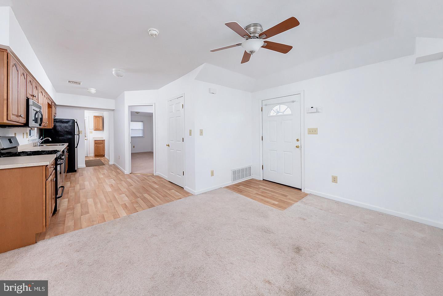 122 Michigan Road Pennsville, NJ 08070 - Photo 3 of 17